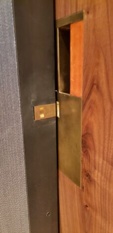 Brass Pocket Door Pull lock mechanism