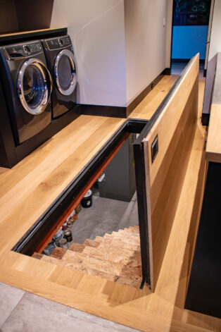 Floor Door Hinge System by Brandner Design seamlessly installed at Ross Peak Residence.