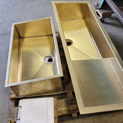 Undermount brass sinks